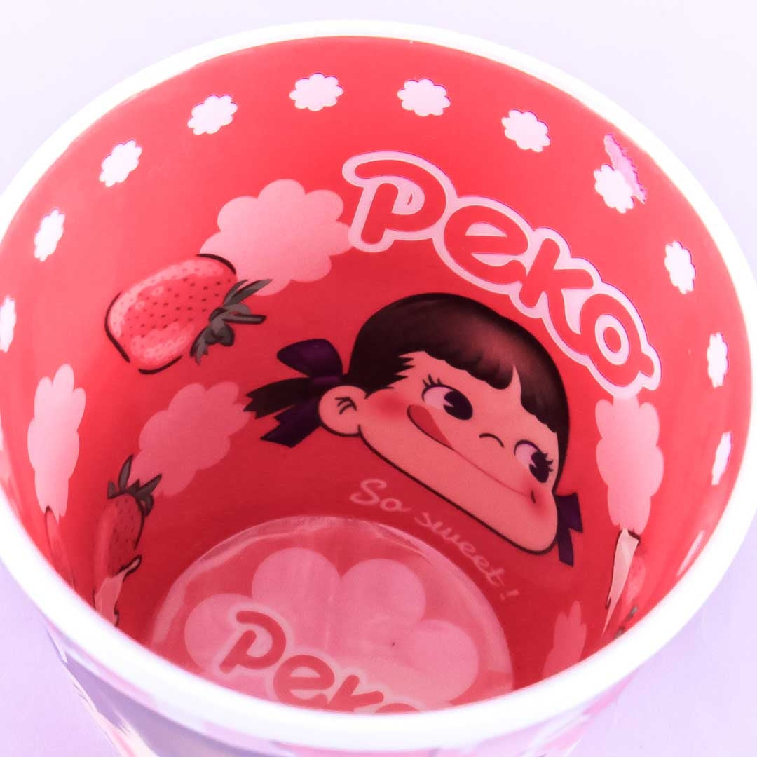 Milky Peko-Chan Strawberry Cream Cup