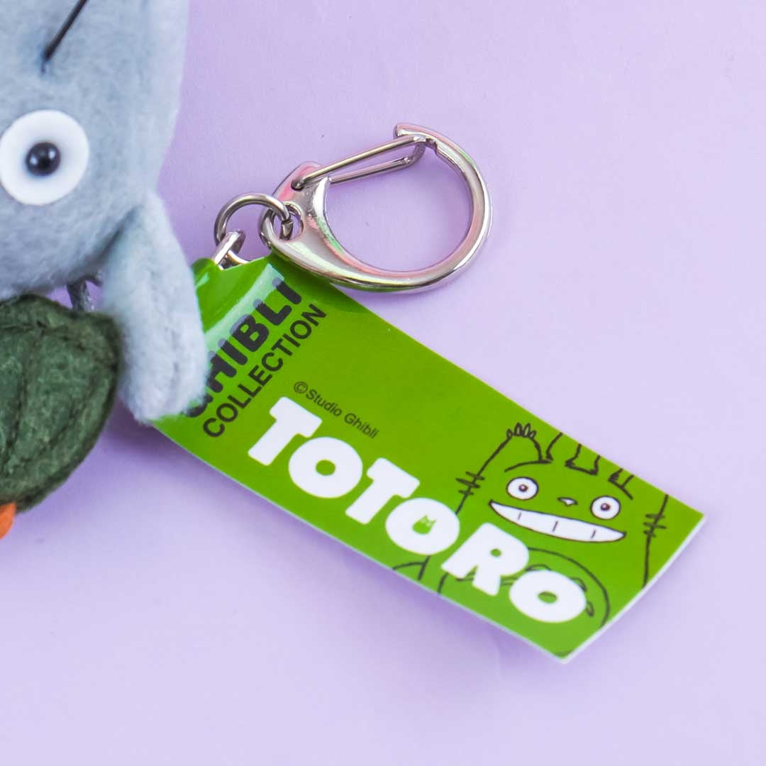 My Neighbor Totoro With Leaf Umbrella Plushie Charm - Mini