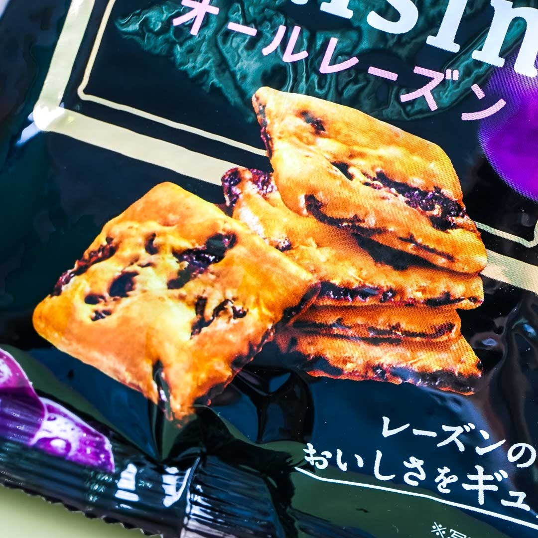 Tohato Hitokuchi All Raisin Biscuits