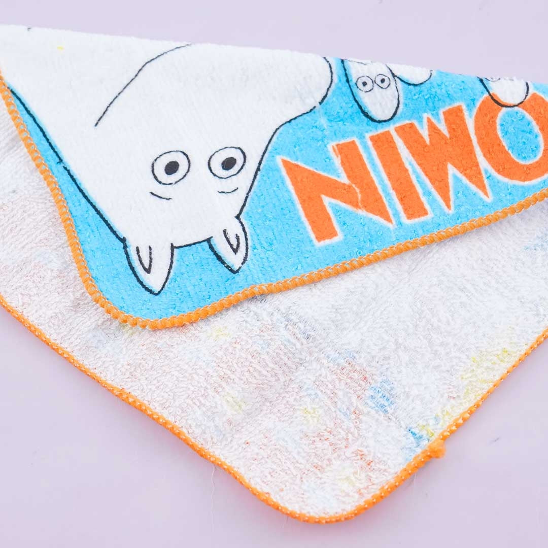 Moomin Mini Towel - Moomintroll & Hattifattener