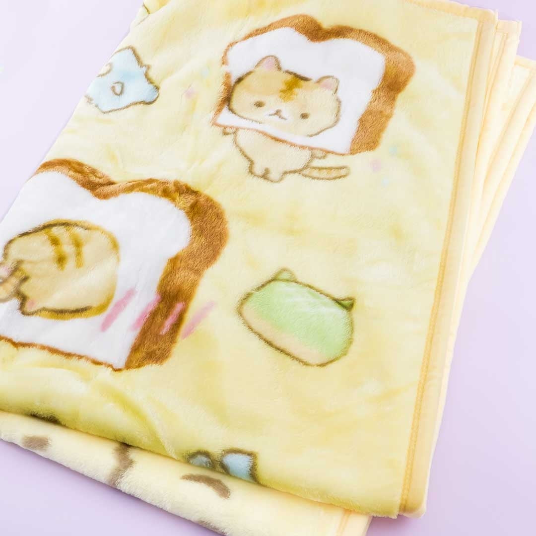Corocoro Coronya Bread Blanket