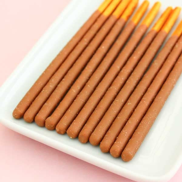 Pocky Biscuit Sticks - Blond Chocolate