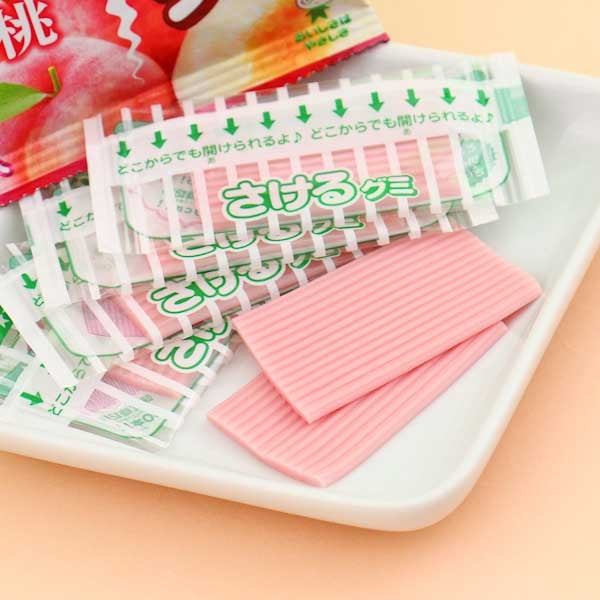 UHA Sakeru Split Gummy Candy - Peach