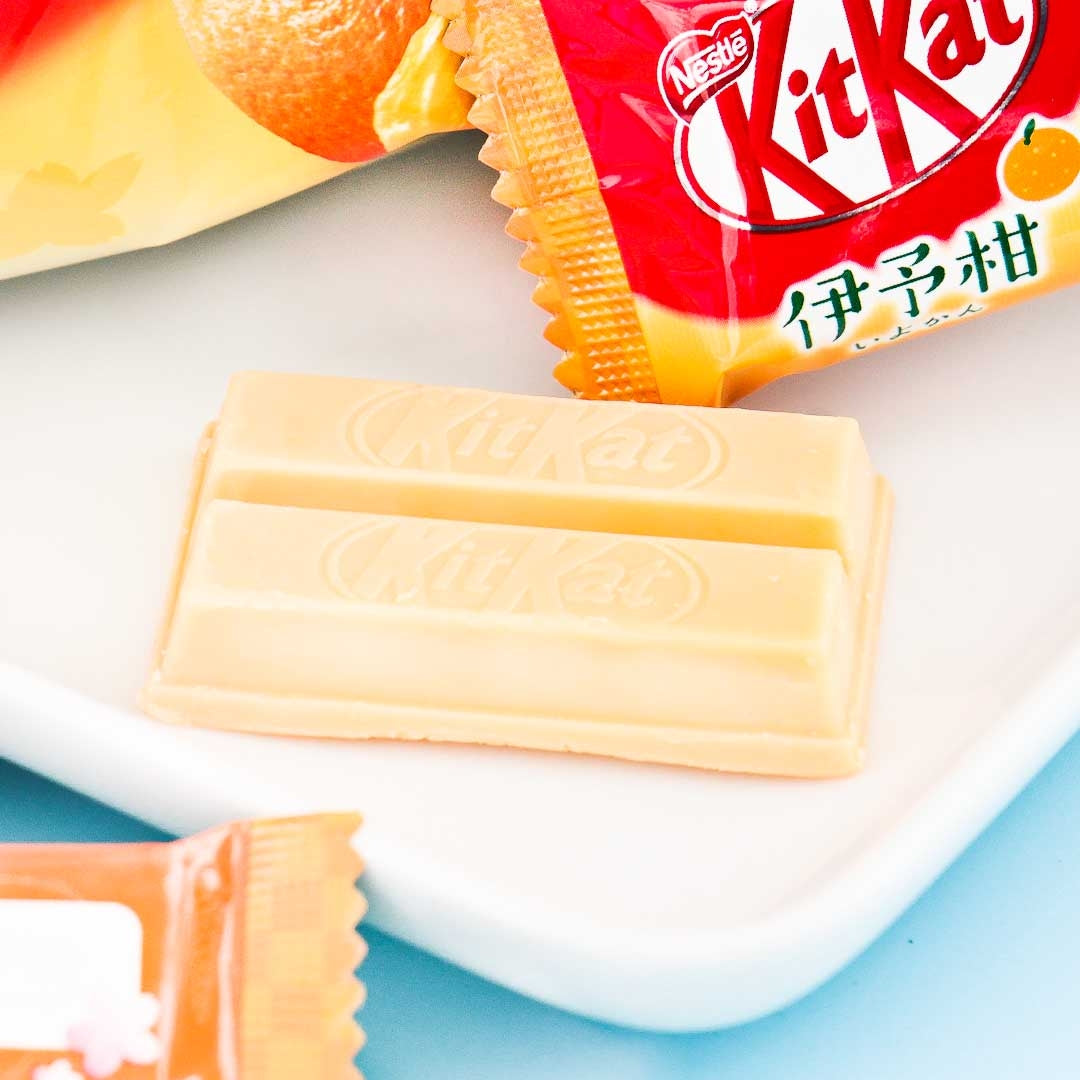 Kit Kat Iyokan Orange Chocolate