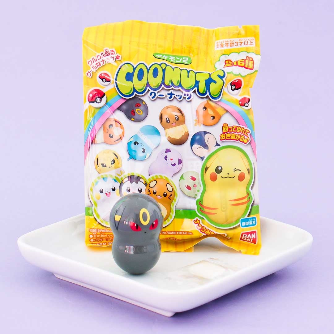 Bandai Coo'Nuts Figure & Gum