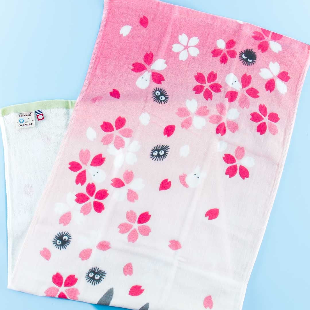 My Neighbor Totoro Bath Towel - Totoro & Sakura