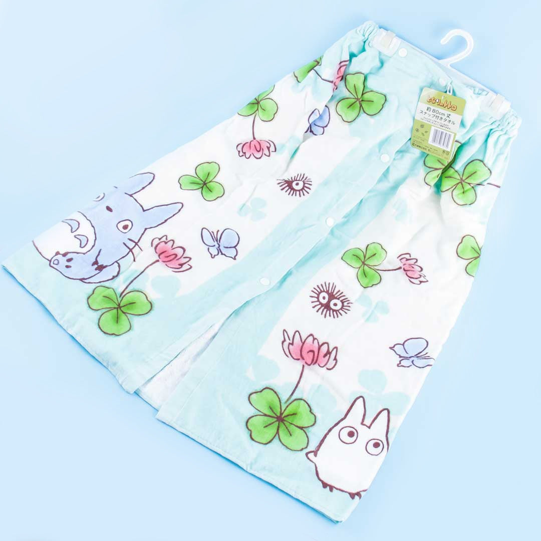 My Neighbor Totoro Clover Day Wrap Towel With Buttons