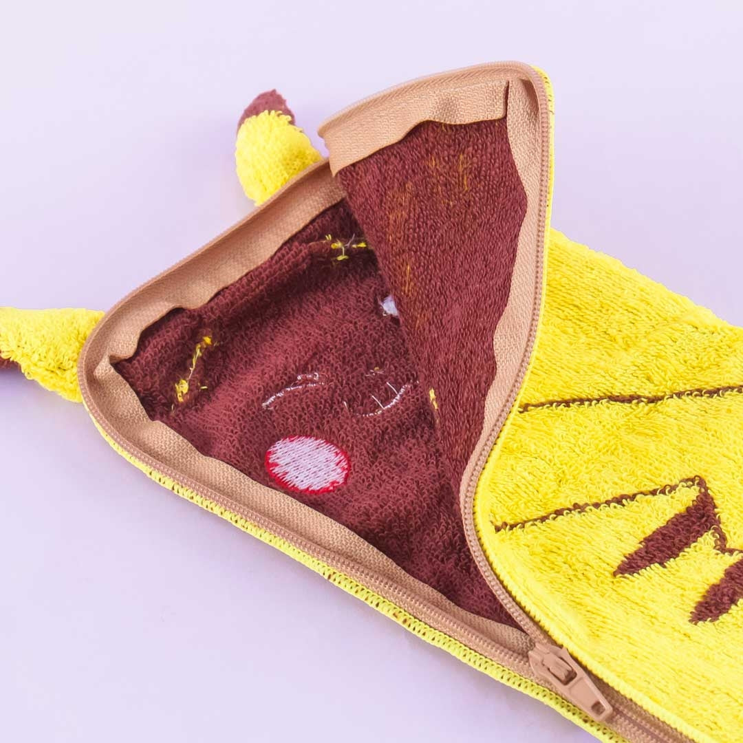 Pokémon Towel Pouch - Pikachu