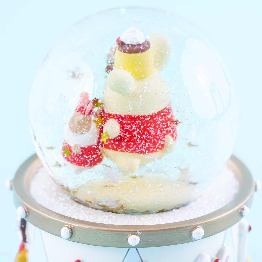 Pompompurin 25th Anniversary Snow Globe