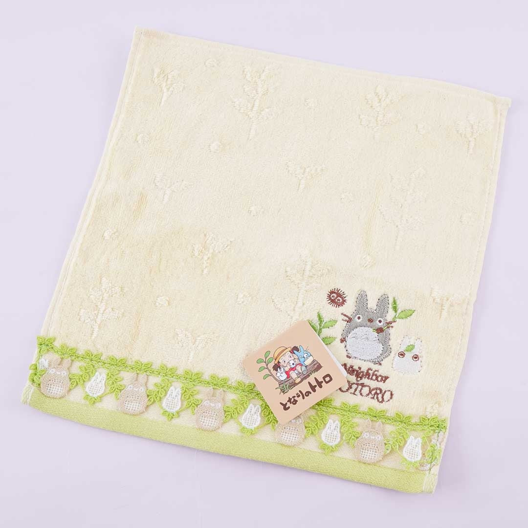 My Neighbor Totoro Green Leaf Hand Towel