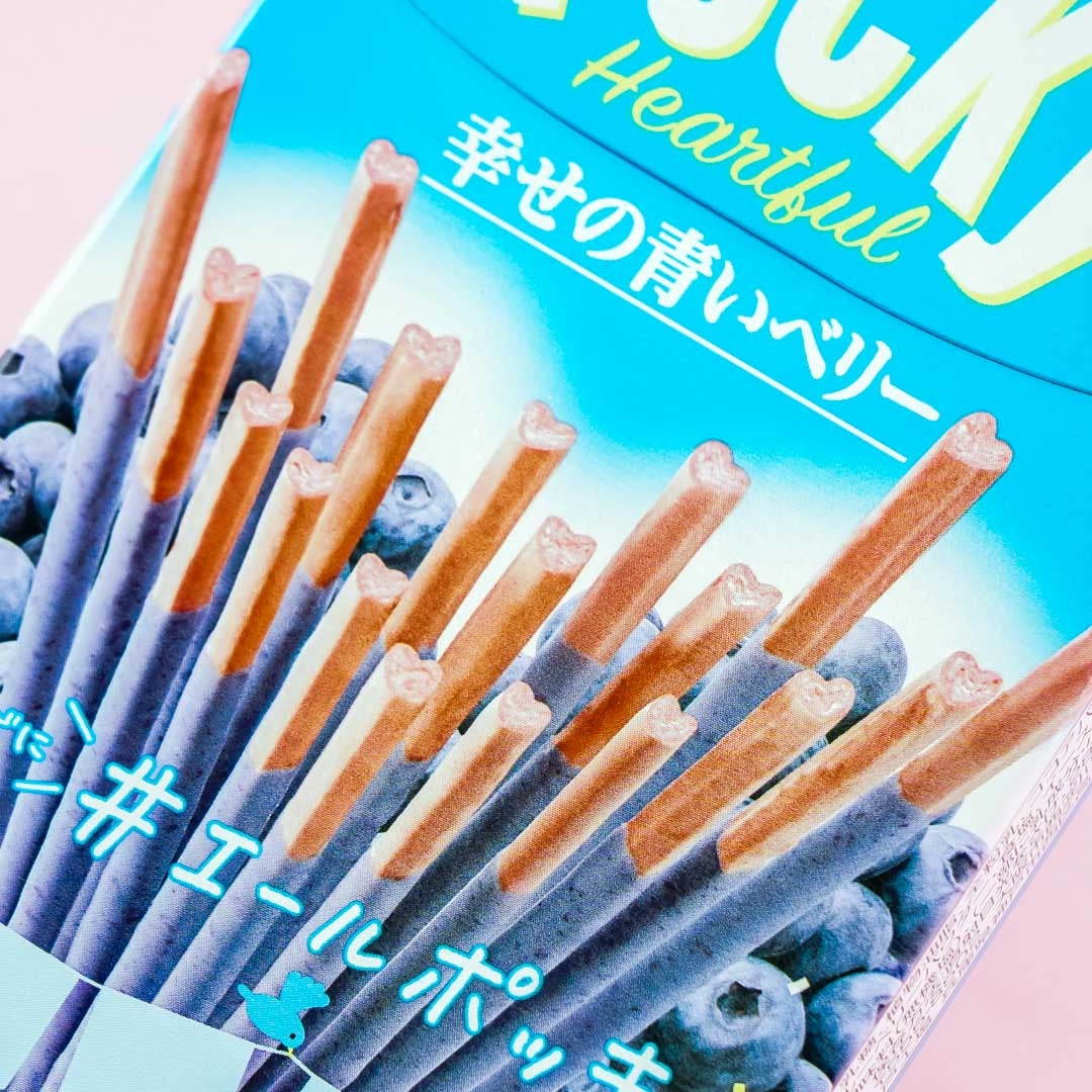 Pocky Heartful Biscuit Sticks - Blueberry