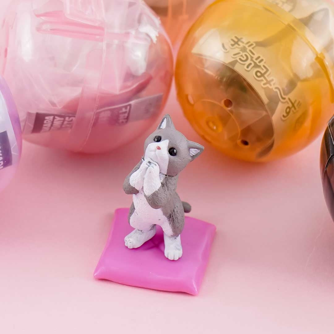 Gibumi-zu Animal Mini Figure Gachapon