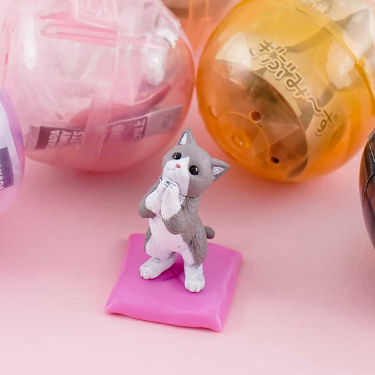 Gibumi-zu Animal Mini Figure Gachapon