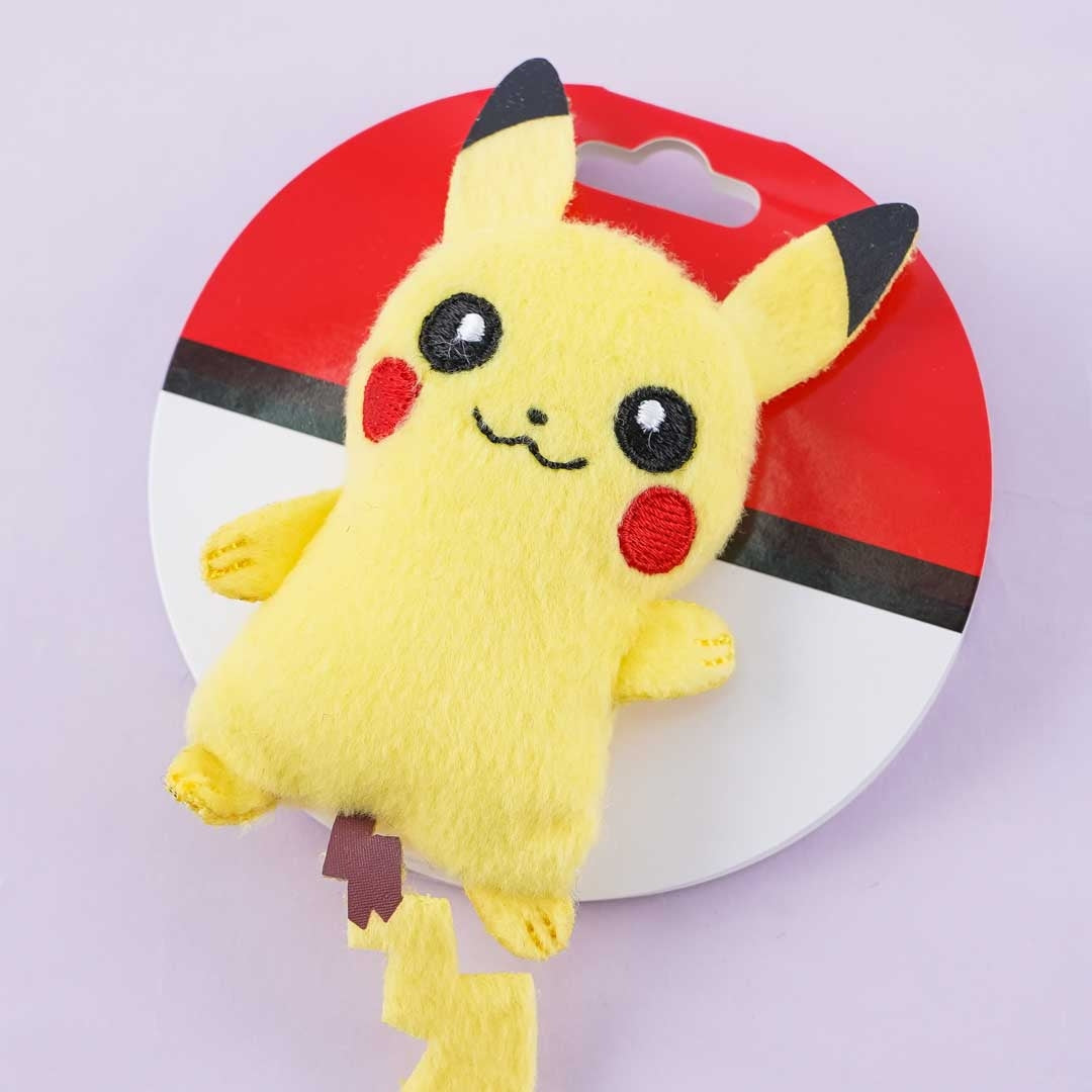 Pokémon Plushie Badge - Pikachu