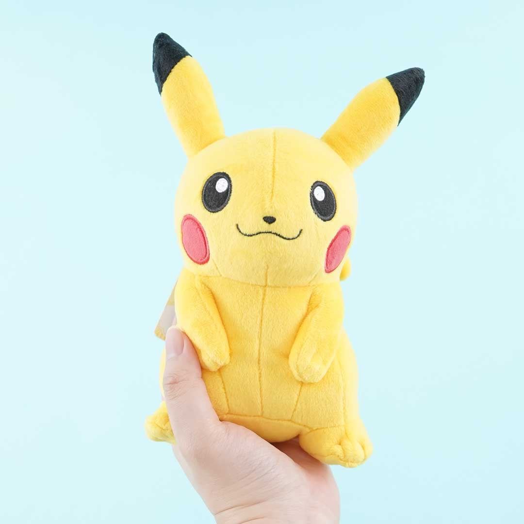 Pokemon Pikachu Plushie - Medium