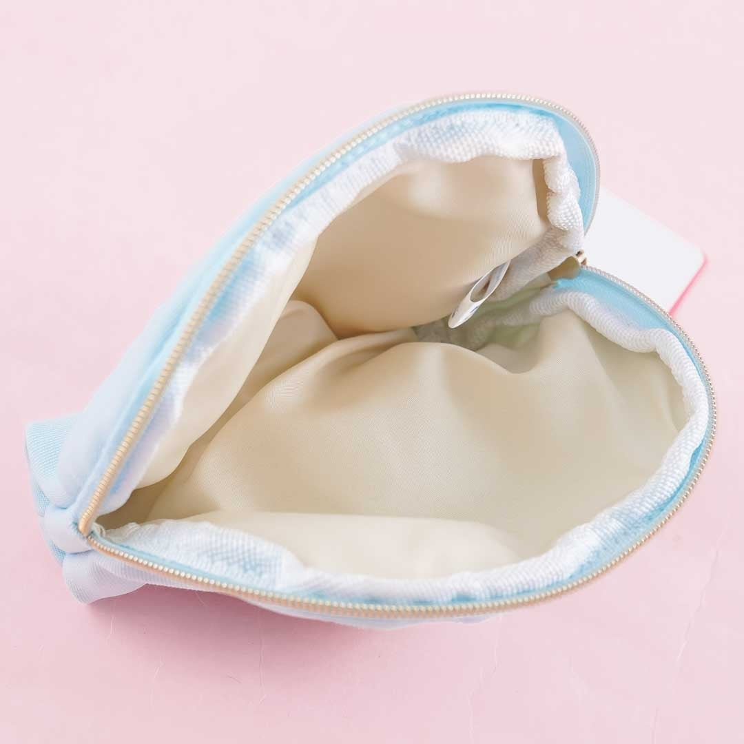 Hangyodon Fluffy Face Tissue Pouch