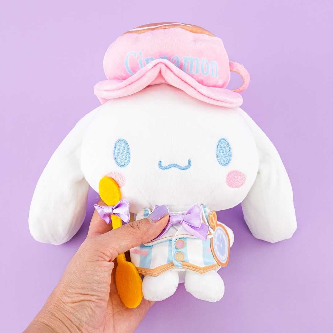 Cinnamoroll Mad Hatter Plushie - Small