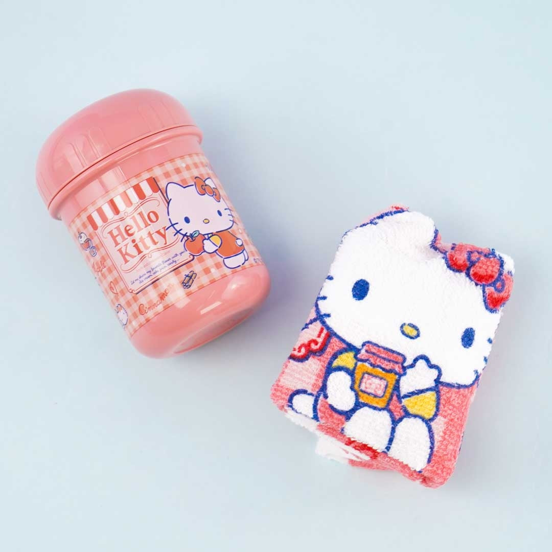 Hello Kitty Picnic Wet Towel With Cylinder Case