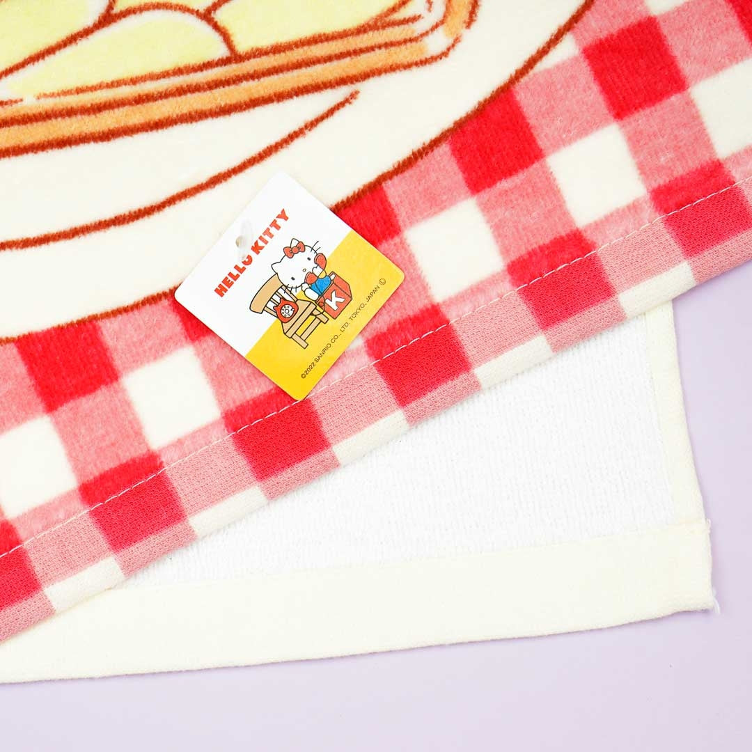 Hello Kitty Tea Time Bath Towel