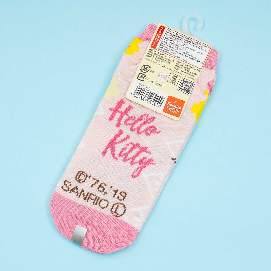 Hello Kitty Sakura Season Kimono Socks