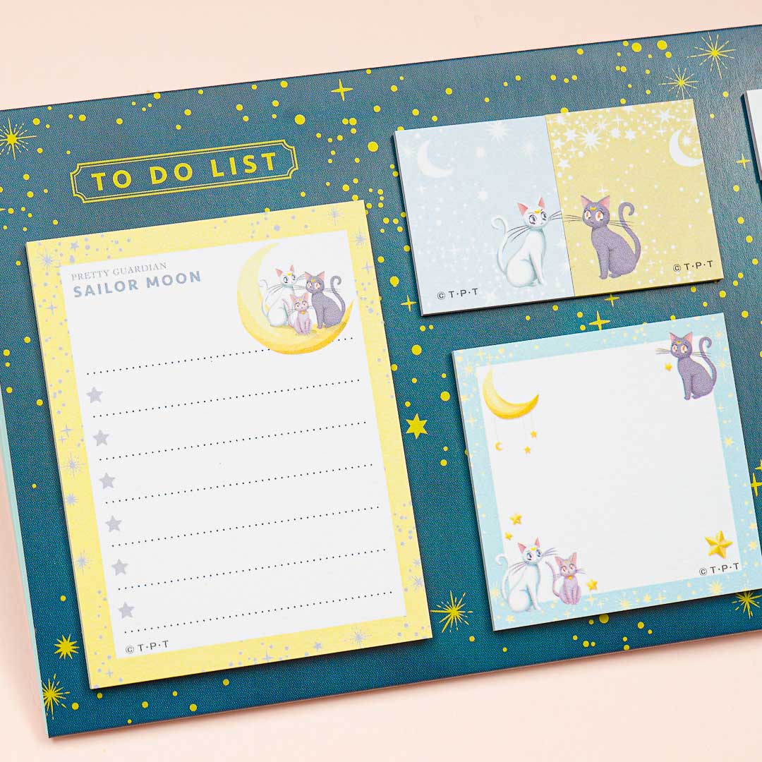 Sailor Moon & Cats Sticky Notes With Stand