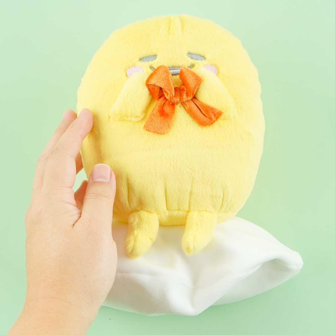 Gudetama Sitting Plushie With Ribbon - Medium