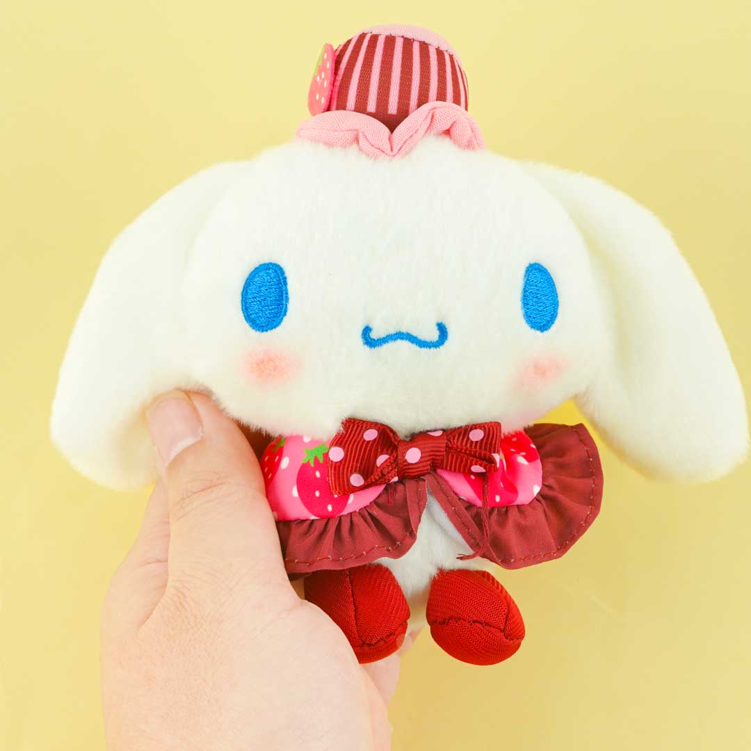 Cinnamoroll Chocolate Berry Plushie Charm