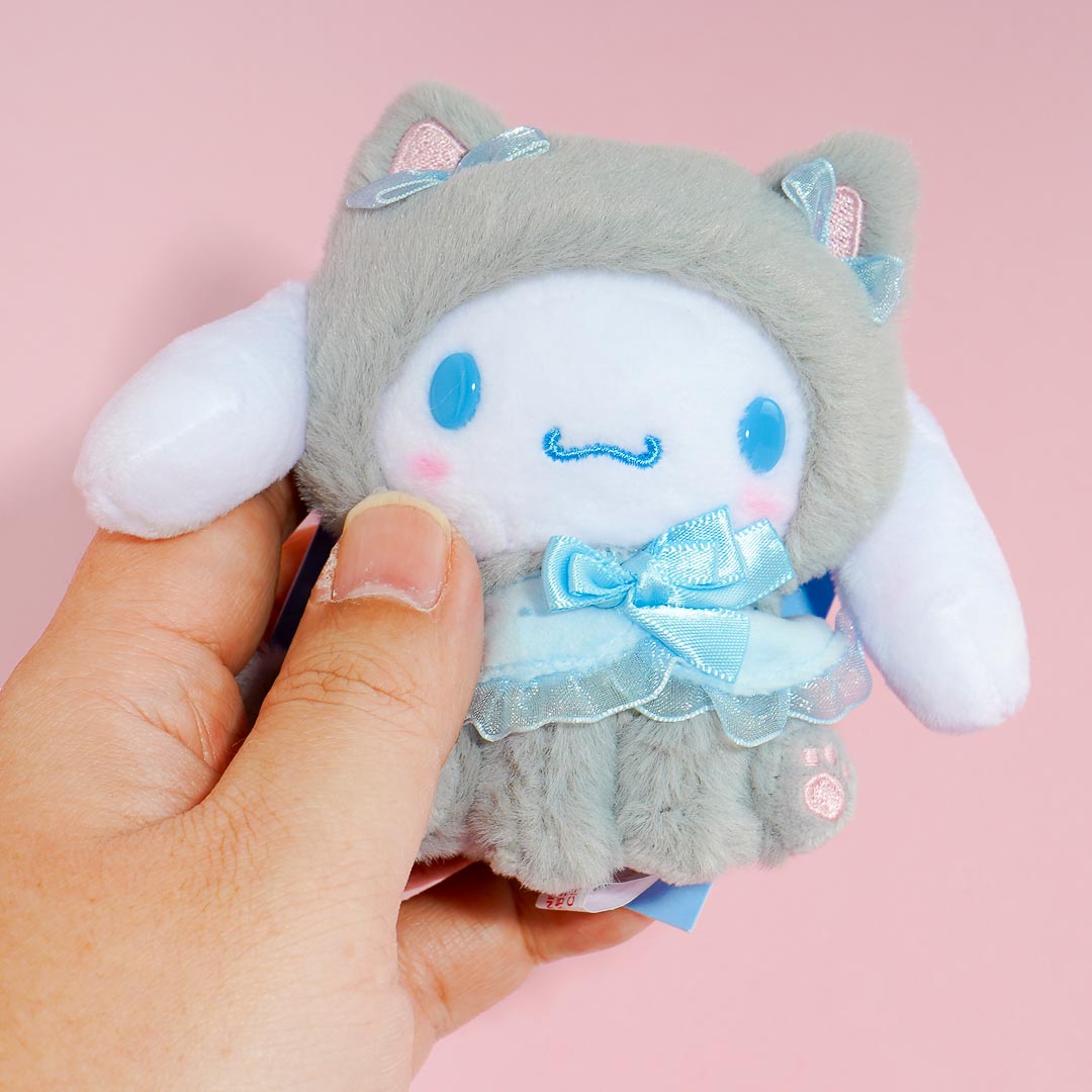 Cinnamoroll Dressed-Up Cat Plushie Charm