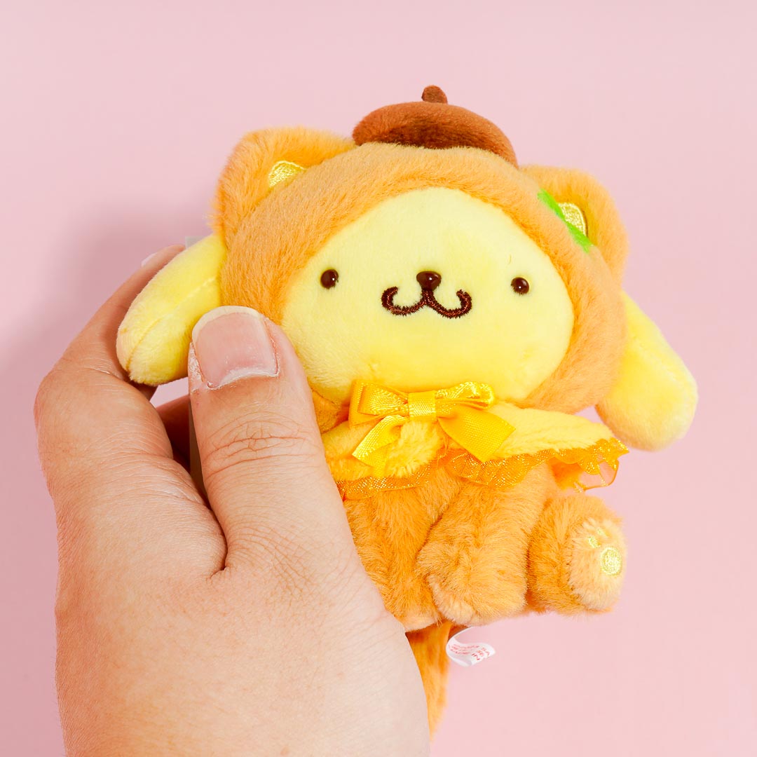 Pompompurin Dressed-Up Cat Plushie Charm