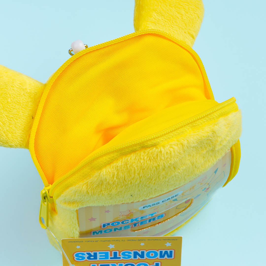 Pokemon Fluffy Face Pass Case - Pikachu