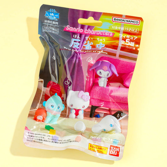 Sanrio Characters Reflecting Charayu Figure With Bath Powder