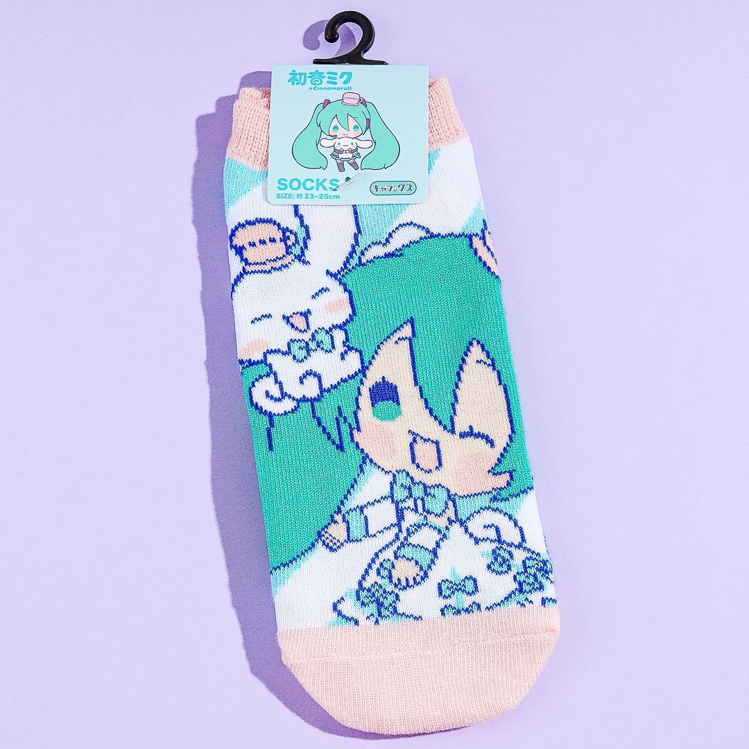 Hatsune Miku x Cinnamoroll Ribbon Socks