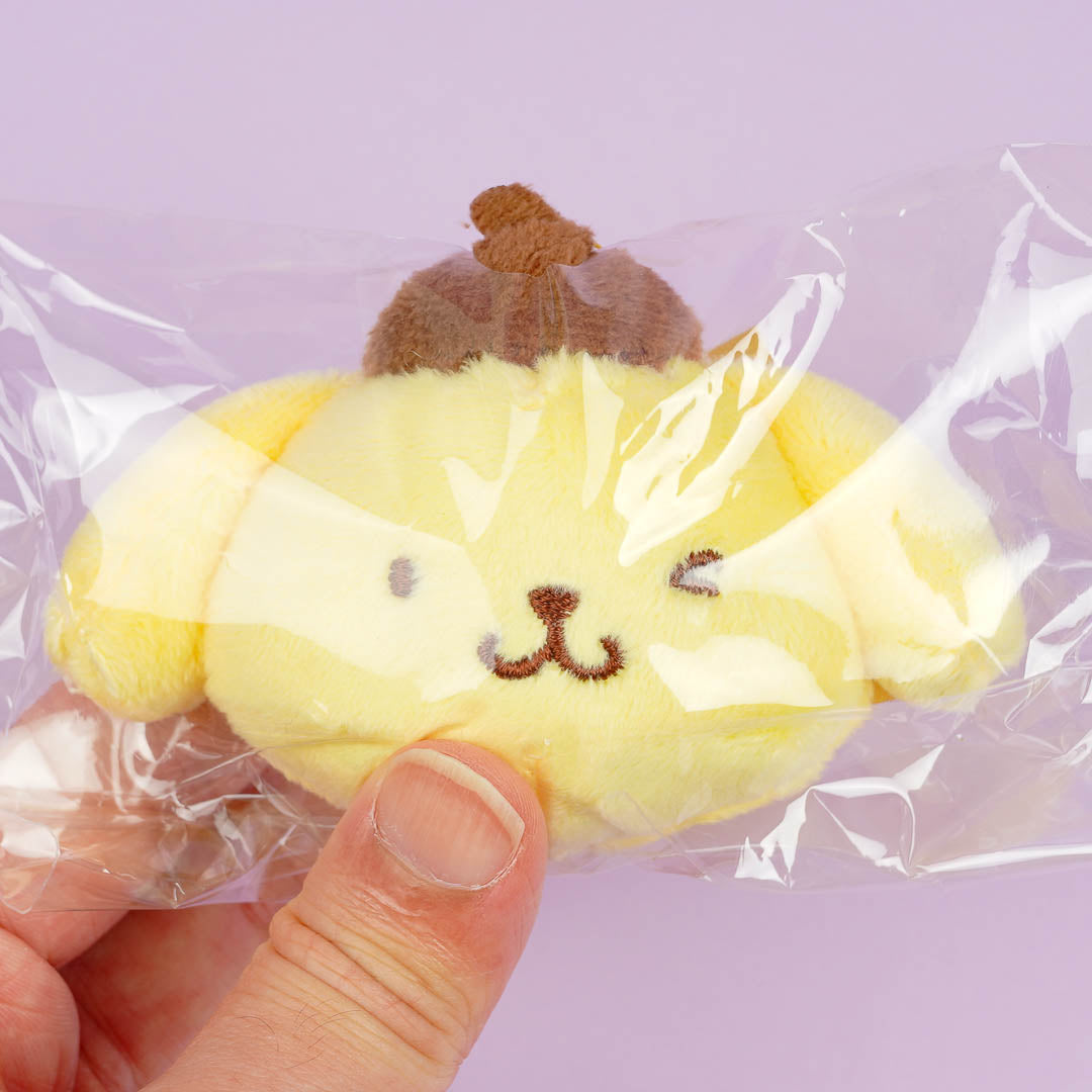 Pompompurin Wink Cheek To Cheek Magnet Plushie Charm
